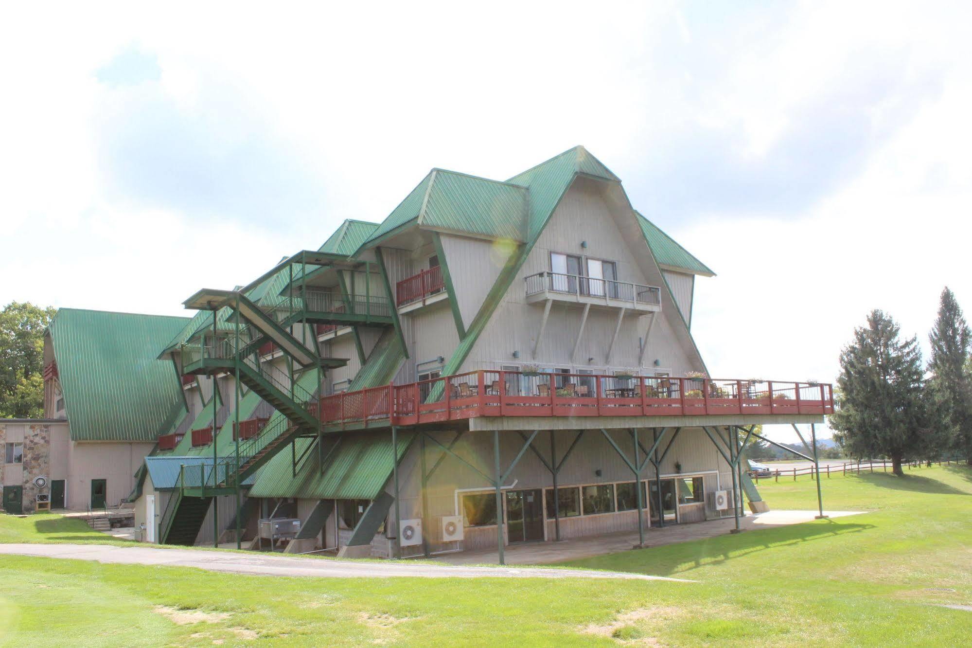 Alpine Lake Resort Terra Alta Esterno foto
