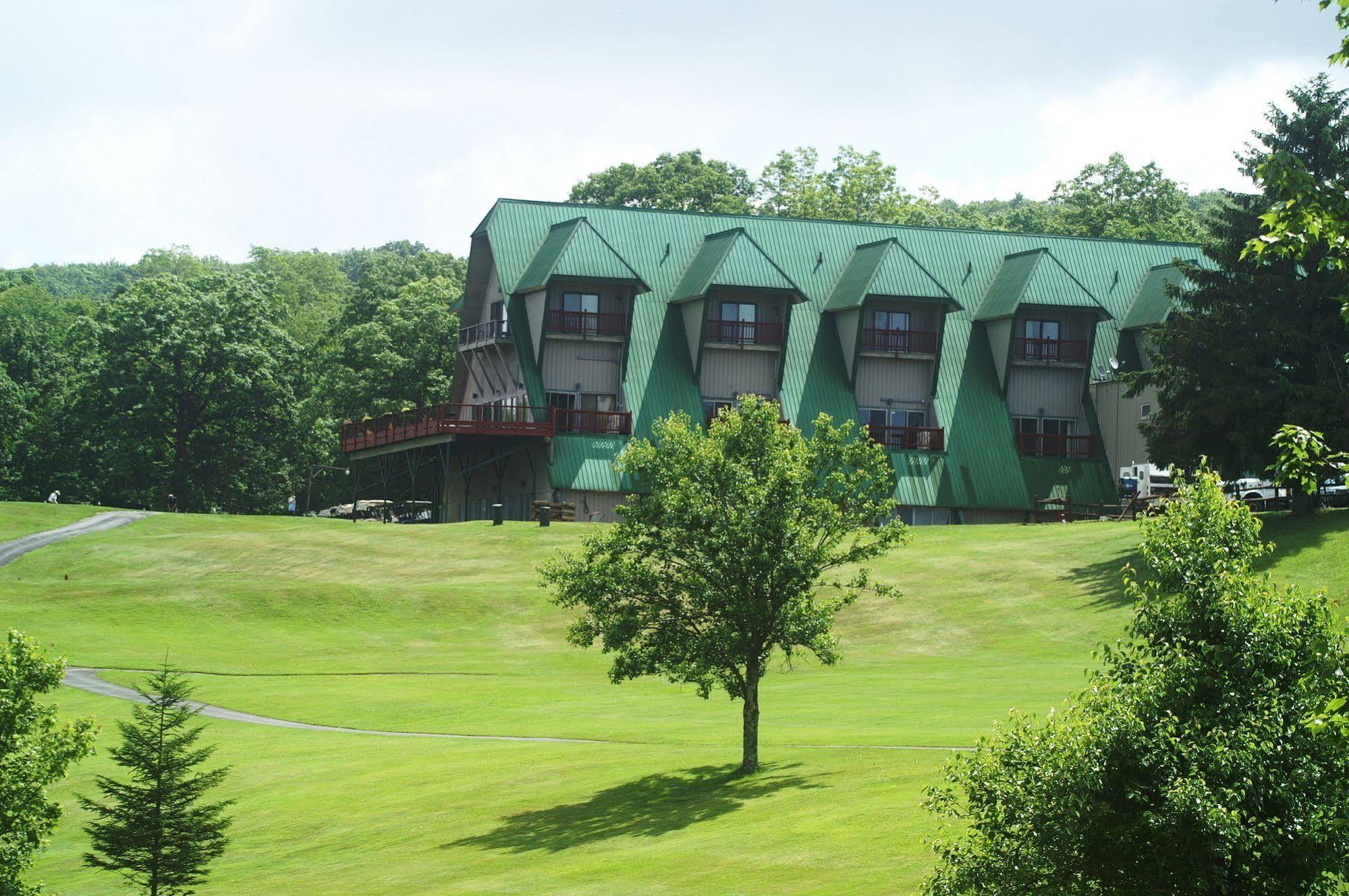 Alpine Lake Resort Terra Alta Esterno foto